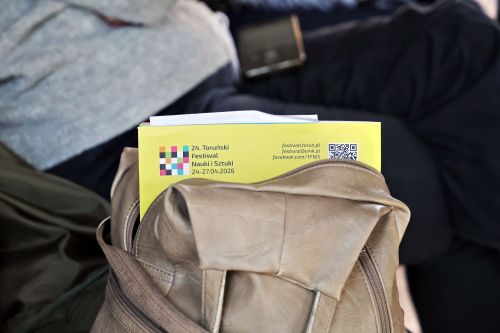 Dzień 3 TFNiS 2026 (26.04.2026).  [fot. Mikołaj Kuras, Andrzej Romański, Adam Zakrzewski] zdjęcie reportażowe z wydarzenia festiwalowego. Kliknij, aby powiększyć zdjęcie