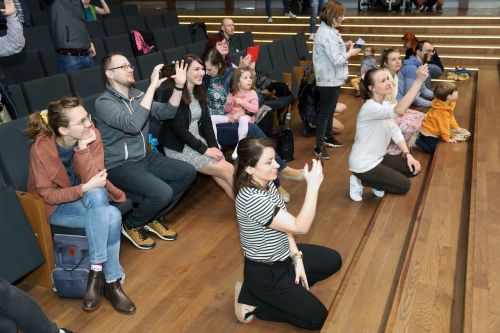 TFNiS dzień 1 (22.04.2023, fot. Andrzej Romański, Adam Zakrzewski).  zdjęcie reportażowe z wydarzenia festiwalowego. Kliknij, aby powiększyć zdjęcie