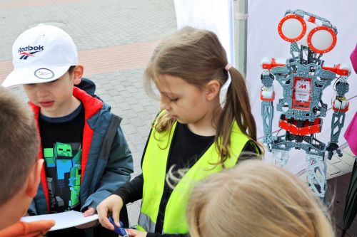 Dzień 3 (24.04.2023, fot. Andrzej Romański, Adam Zakrzewski).  zdjęcie reportażowe z wydarzenia festiwalowego. Kliknij, aby powiększyć zdjęcie