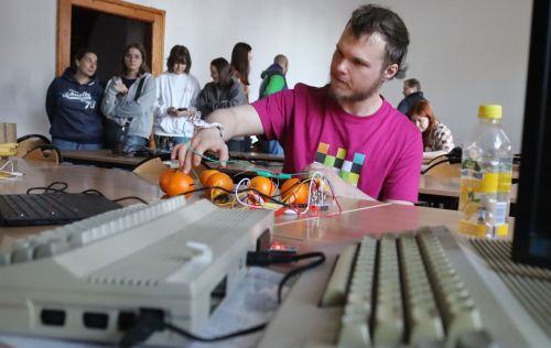 TFNIS 2025 dzień 3 (27.04.2025).  [fot. Mikołaj Kuras, Andrzej Romański, Adam Zakrzewski] zdjęcie reportażowe z wydarzenia festiwalowego. Kliknij, aby powiększyć zdjęcie
