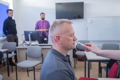 TFNIS 2025 dzień 4 (28.04.2025).  [fot. Mikołaj Kuras, Andrzej Romański, Adam Zakrzewski] zdjęcie reportażowe z wydarzenia festiwalowego. Kliknij, aby powiększyć zdjęcie