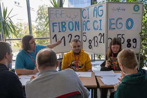 TFNIS 2025 dzień 2 (26.04.2025).  [fot. Mikołaj Kuras, Andrzej Romański, Adam Zakrzewski] zdjęcie reportażowe z wydarzenia festiwalowego. Kliknij, aby powiększyć zdjęcie