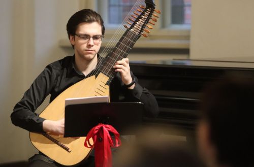 Dzień 2 (23.04.2023, fot. Andrzej Romański, Adam Zakrzewski).  zdjęcie reportażowe z wydarzenia festiwalowego. Kliknij, aby powiększyć zdjęcie