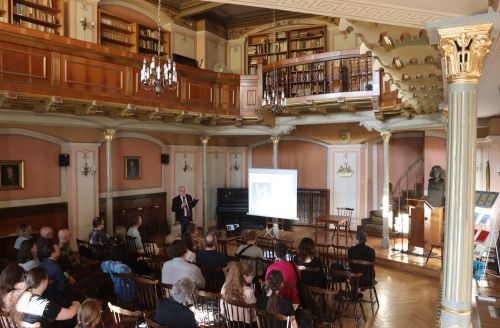 TFNiS dzień 1 (22.04.2023, fot. Andrzej Romański, Adam Zakrzewski).  zdjęcie reportażowe z wydarzenia festiwalowego. Kliknij, aby powiększyć zdjęcie