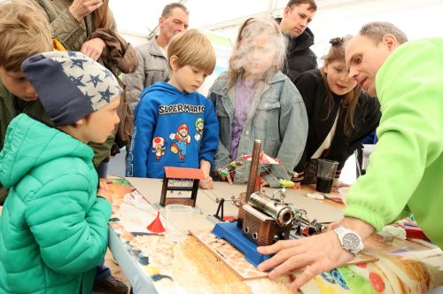 Dzień 3 TFNiS 2026 (26.04.2026).  [fot. Mikołaj Kuras, Andrzej Romański, Adam Zakrzewski] zdjęcie reportażowe z wydarzenia festiwalowego. Kliknij, aby powiększyć zdjęcie