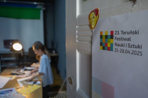 TFNIS 2025 dzień 3 (27.04.2025).  [fot. Mikołaj Kuras, Andrzej Romański, Adam Zakrzewski] zdjęcie reportażowe z wydarzenia festiwalowego. Kliknij, aby powiększyć zdjęcie