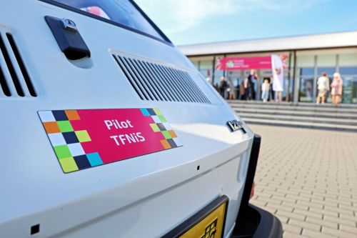 TFNIS 2025 dzień 1 - inauguracja i spektakl muzyczny "Księżniczka Czardasza" w Auli UMK.  [fot. Andrzej Romański] zdjęcie reportażowe z wydarzenia festiwalowego. Kliknij, aby powiększyć zdjęcie