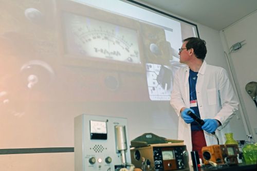 Dzień 2 (23.04.2023, fot. Andrzej Romański, Adam Zakrzewski).  zdjęcie reportażowe z wydarzenia festiwalowego. Kliknij, aby powiększyć zdjęcie