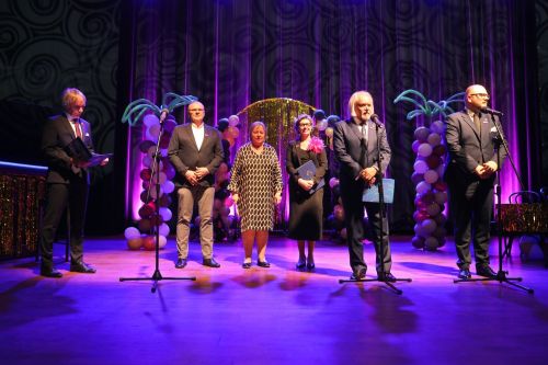 TFNIS 2025 dzień 1 - inauguracja i spektakl muzyczny "Księżniczka Czardasza" w Auli UMK.  [fot. Andrzej Romański] zdjęcie reportażowe z wydarzenia festiwalowego. Kliknij, aby powiększyć zdjęcie