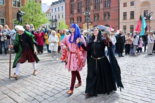 Dzień 2 TFNiS 2026 (25.04.2026).  [fot. Mikołaj Kuras, Andrzej Romański, Adam Zakrzewski] zdjęcie reportażowe z wydarzenia festiwalowego. Kliknij, aby powiększyć zdjęcie
