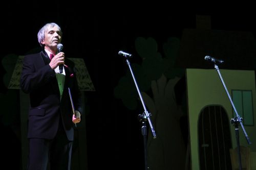 Inauguracja 24. TFNiS oraz spektakl muzyczny "Into The Woods" (Aula UMK, 24.04.2026).  [fot. Andrzej Romański] zdjęcie reportażowe z wydarzenia festiwalowego. Kliknij, aby powiększyć zdjęcie