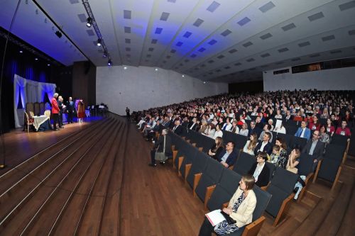 TFNiS dzień 1 (22.04.2023, fot. Andrzej Romański, Adam Zakrzewski).  zdjęcie reportażowe z wydarzenia festiwalowego. Kliknij, aby powiększyć zdjęcie