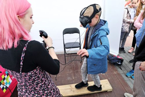 Dzień 3 (24.04.2023, fot. Andrzej Romański, Adam Zakrzewski).  zdjęcie reportażowe z wydarzenia festiwalowego. Kliknij, aby powiększyć zdjęcie