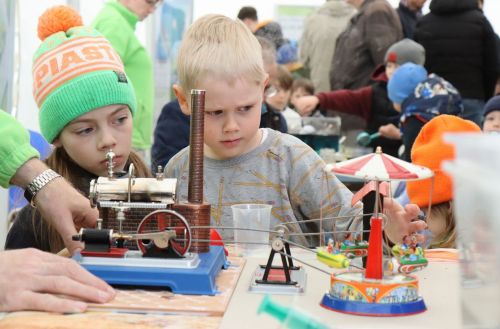 Dzień 3 TFNiS 2026 (26.04.2026).  [fot. Mikołaj Kuras, Andrzej Romański, Adam Zakrzewski] zdjęcie reportażowe z wydarzenia festiwalowego. Kliknij, aby powiększyć zdjęcie