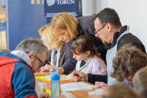 Dzień 3 TFNiS 2026 (26.04.2026).  [fot. Mikołaj Kuras, Andrzej Romański, Adam Zakrzewski] zdjęcie reportażowe z wydarzenia festiwalowego. Kliknij, aby powiększyć zdjęcie